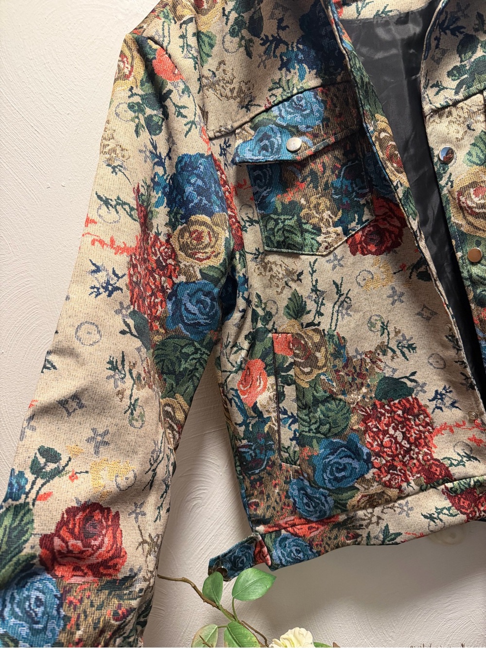 Vintage style trucker Floral T Jacket in Multicolor - Picture 2 of 6